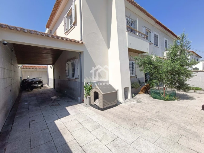 Moradia T3 para Venda em Ramalde Foto 26