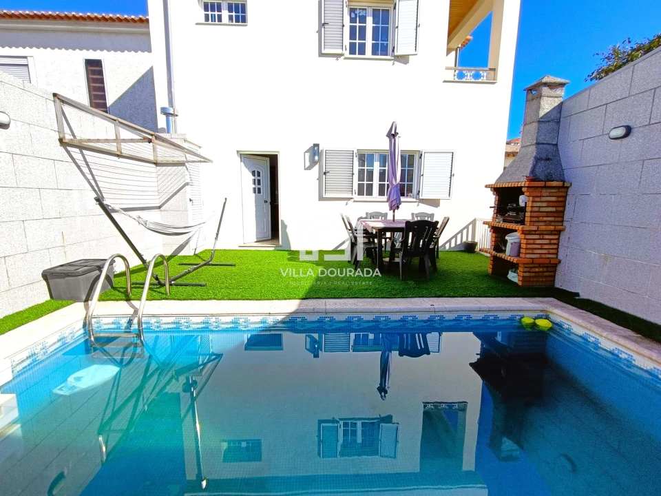 Moradia T3 para Venda em Ramalde Foto 9