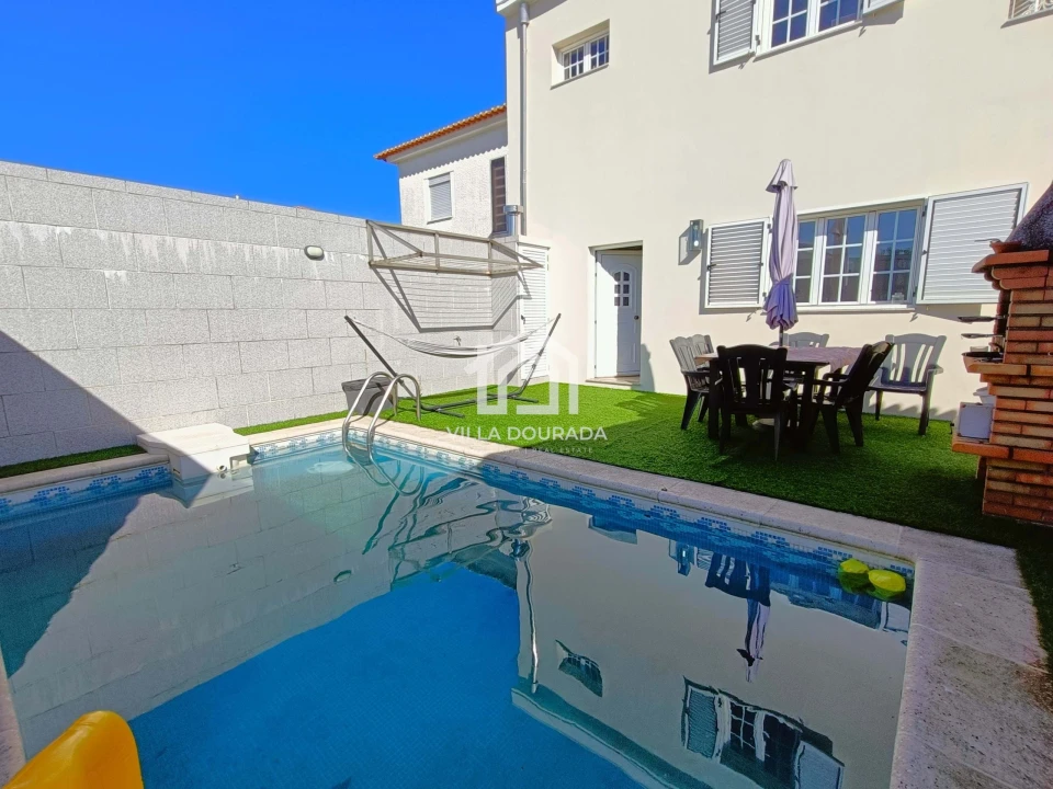 Moradia T3 para Venda em Ramalde Foto 1