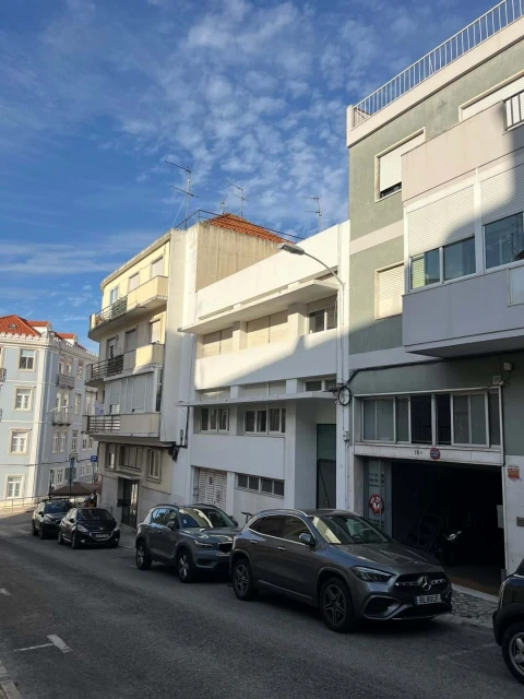Prédio para Venda em Campolide