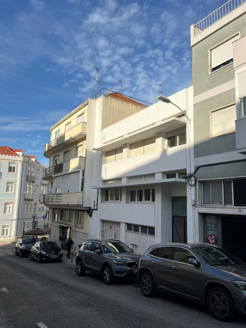 Prédio para Venda em Campolide
