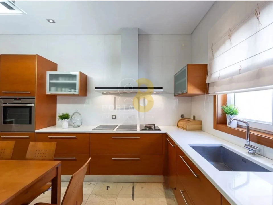 Moradia T5 para Venda em Requeixo, Nossa Senhora de Fátima e Nariz Foto 8