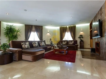 Moradia T5 para Venda em Requeixo, Nossa Senhora de Fátima e Nariz