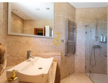 Moradia T5 para Venda em Requeixo, Nossa Senhora de Fátima e Nariz