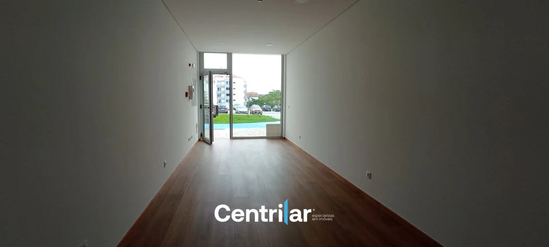 Apartamento T0 para Venda em Viseu Foto 13