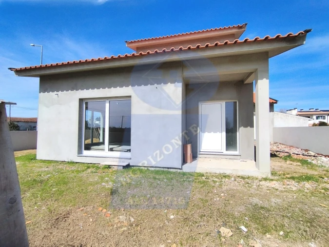 Moradia T4 para Venda em Bustos, Troviscal e Mamarrosa