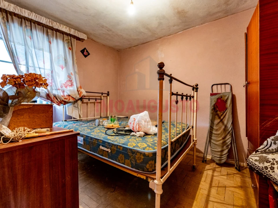 Moradia T4 para Venda em São Pedro de Rio Seco Foto 10