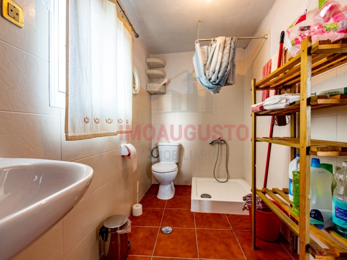 Moradia T4 para Venda em São Pedro de Rio Seco Foto 7