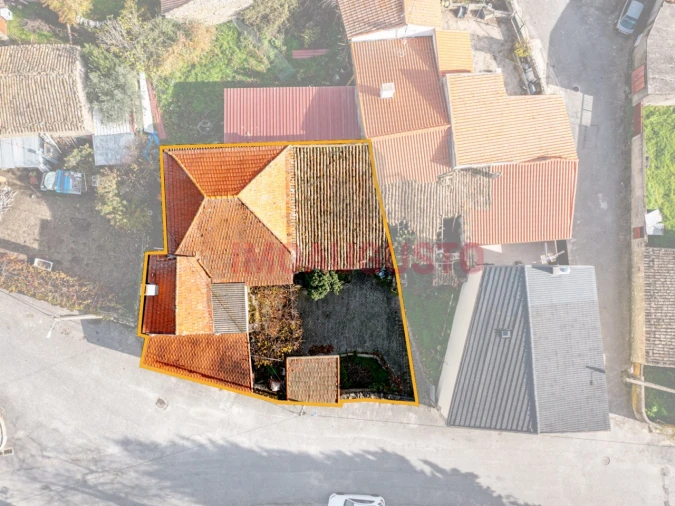 Moradia T4 para Venda em São Pedro de Rio Seco Foto 21