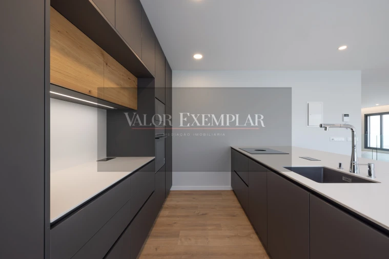 Apartamento T4 para Venda em Alcochete Foto 5