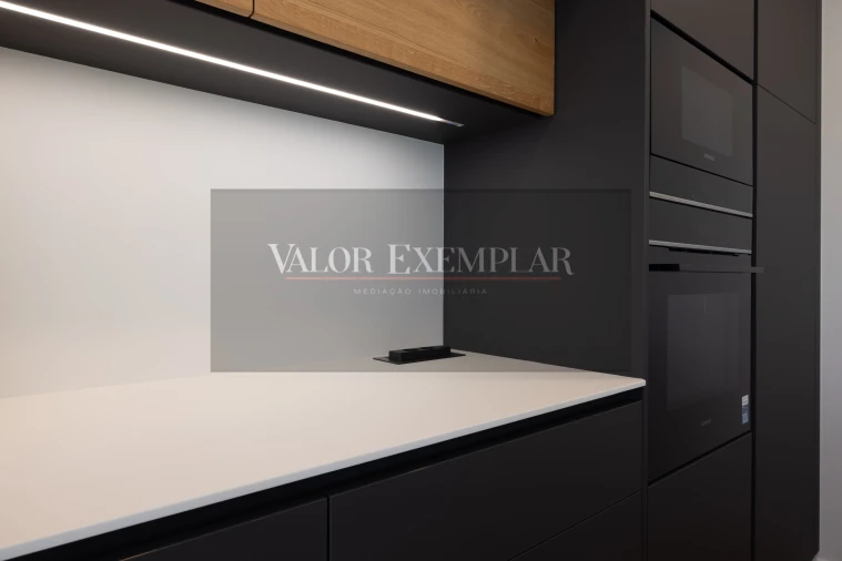 Apartamento T4 para Venda em Alcochete Foto 6