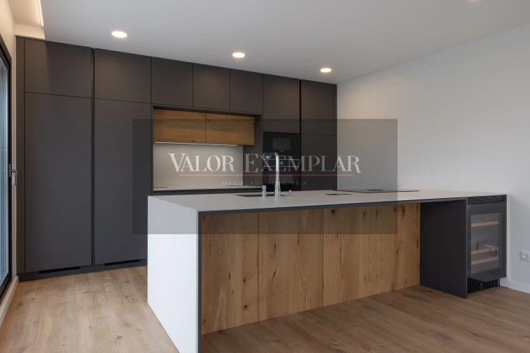 Apartamento T4 para Venda em Alcochete Foto 2