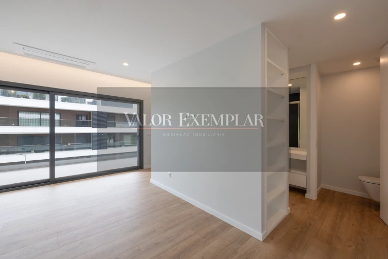 Apartamento T4 para Venda em Alcochete Foto 14