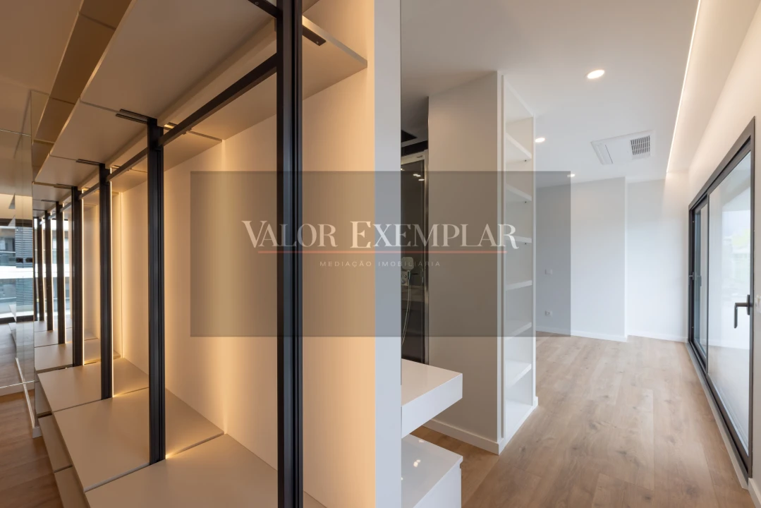 Apartamento T4 para Venda em Alcochete Foto 15
