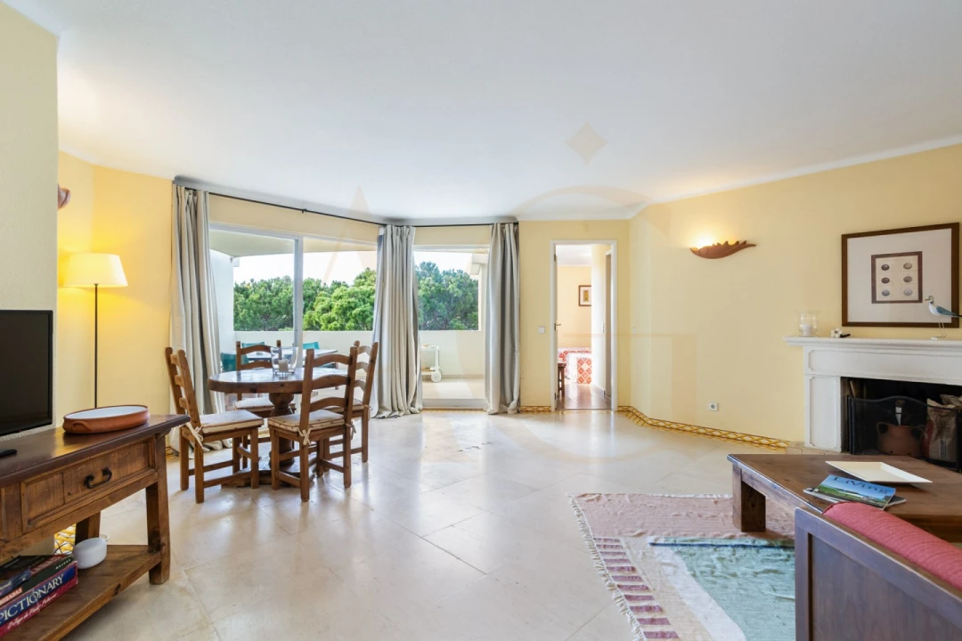 Apartamento T2 para Venda em Almancil Foto 5