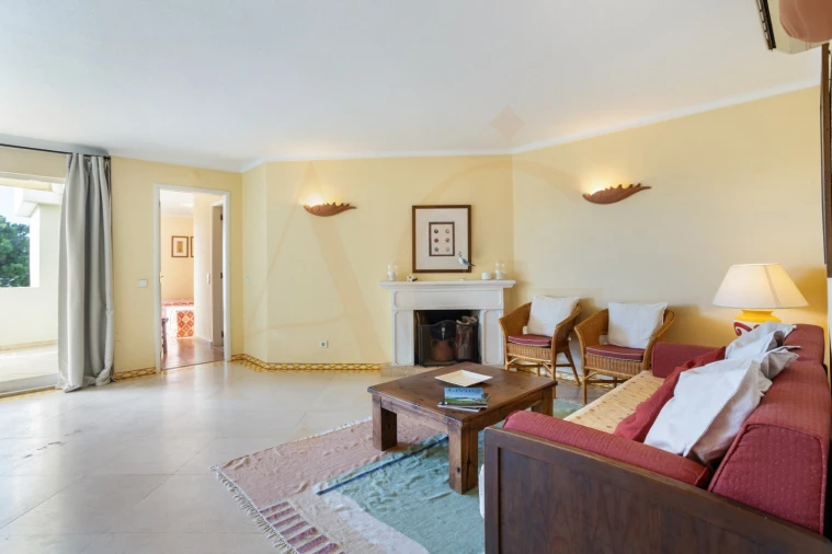 Apartamento T2 para Venda em Almancil Foto 6