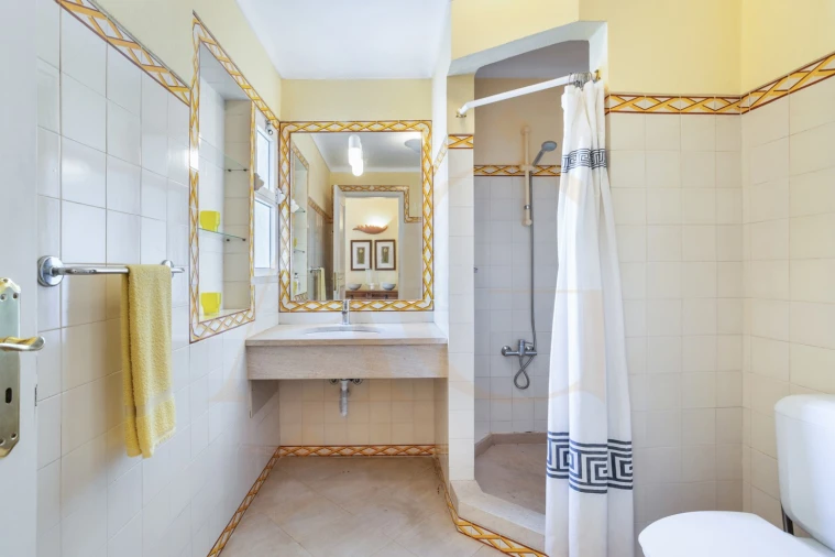 Apartamento T2 para Venda em Almancil Foto 19