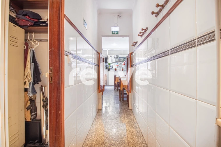 Loja para Arrendamento em Avenidas Novas Foto 14