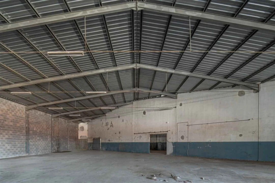 Armazém para Venda em Juncal Foto 2