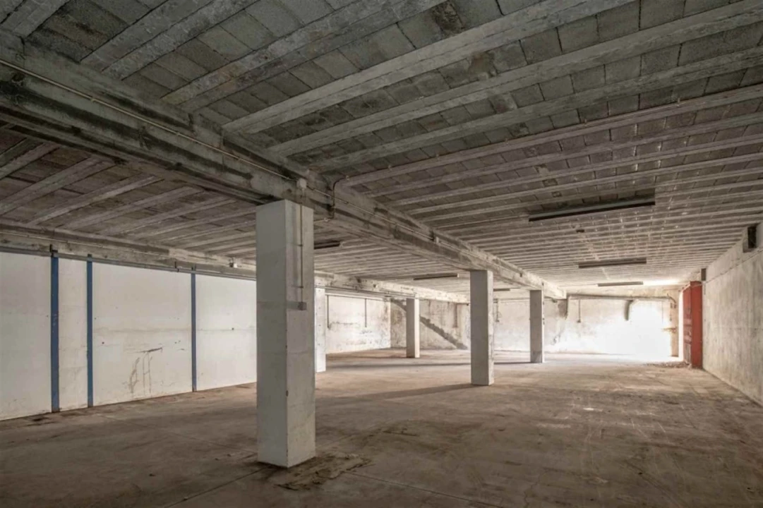 Armazém para Venda em Juncal Foto 4