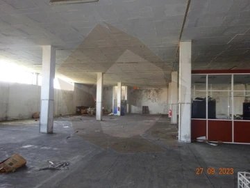 Armazém para Arrendamento em Ramalde