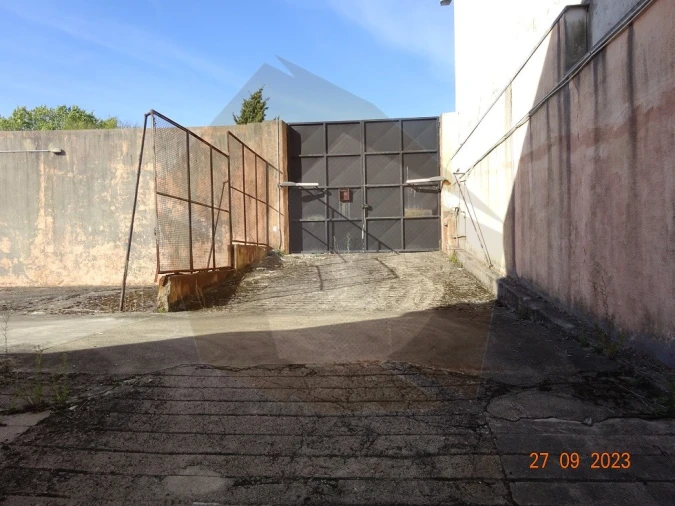 Armazém para Arrendamento em Ramalde Foto 8