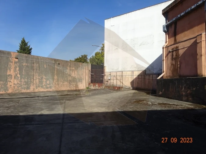 Armazém para Arrendamento em Ramalde Foto 7
