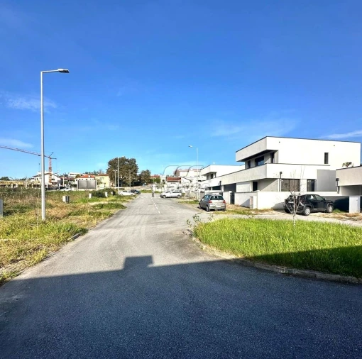 Terreno para Venda em Vila Verde e Barbudo Foto 5