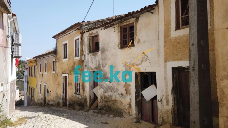 Moradia T2 para Venda em Cebolais de Cima e Retaxo