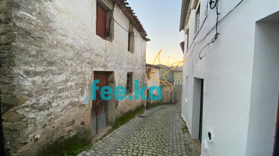 Moradia para Venda em Cebolais de Cima e Retaxo