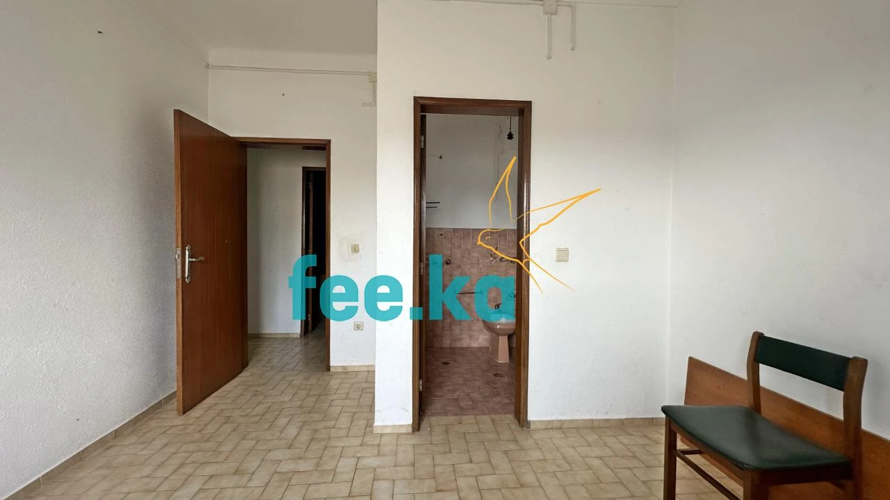 Moradia T8 para Venda em Monfortinho e Salvaterra do Extremo Foto 9