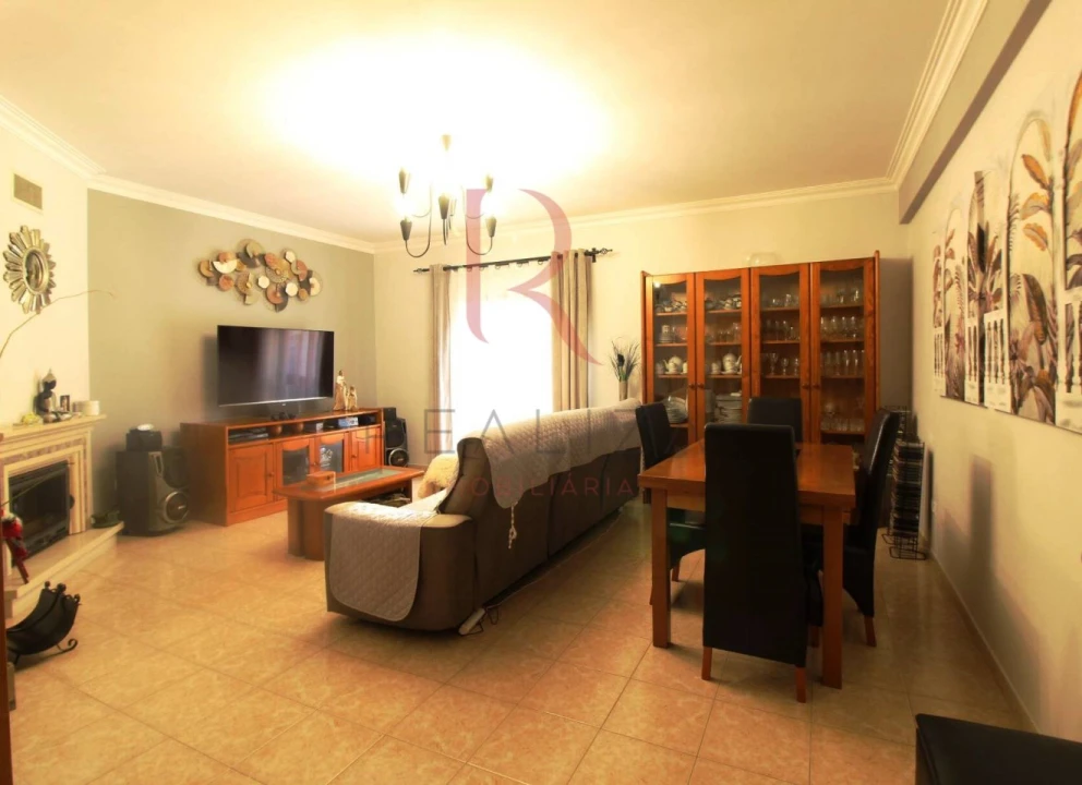 Apartamento T3 para Venda em Baixa da Banheira e Vale da Amoreira Foto 1