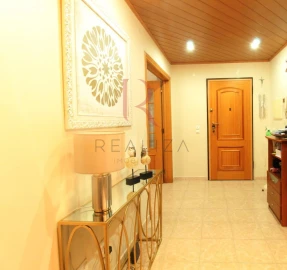 Apartamento T3 para Venda em Baixa da Banheira e Vale da Amoreira