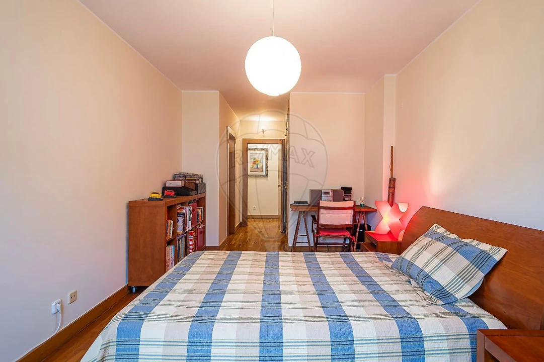 Apartamento T5 para Venda em Lumiar Foto 19
