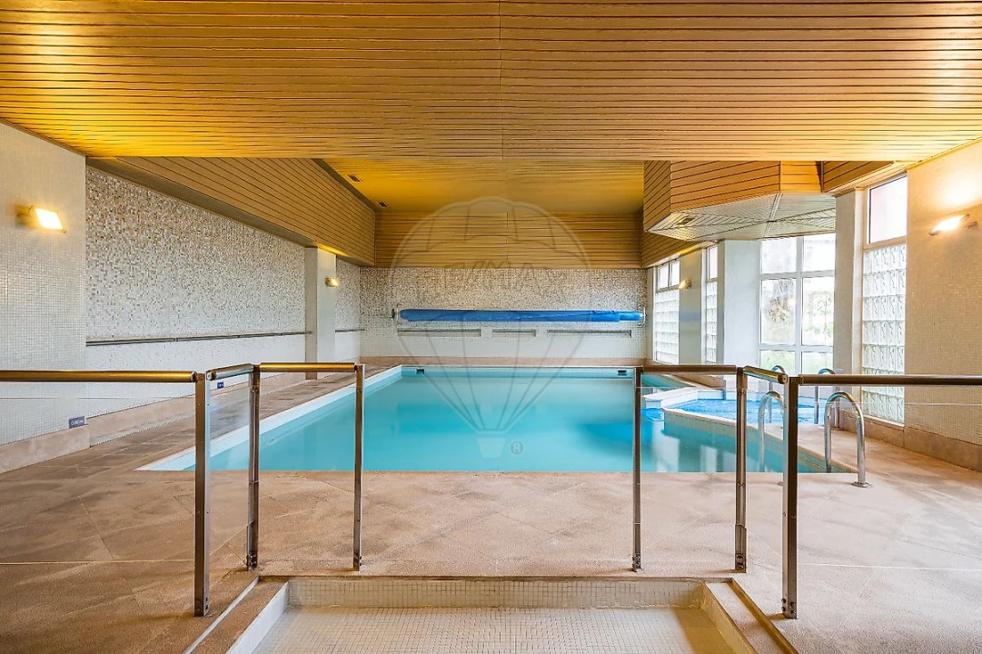 Apartamento T5 para Venda em Lumiar Foto 44