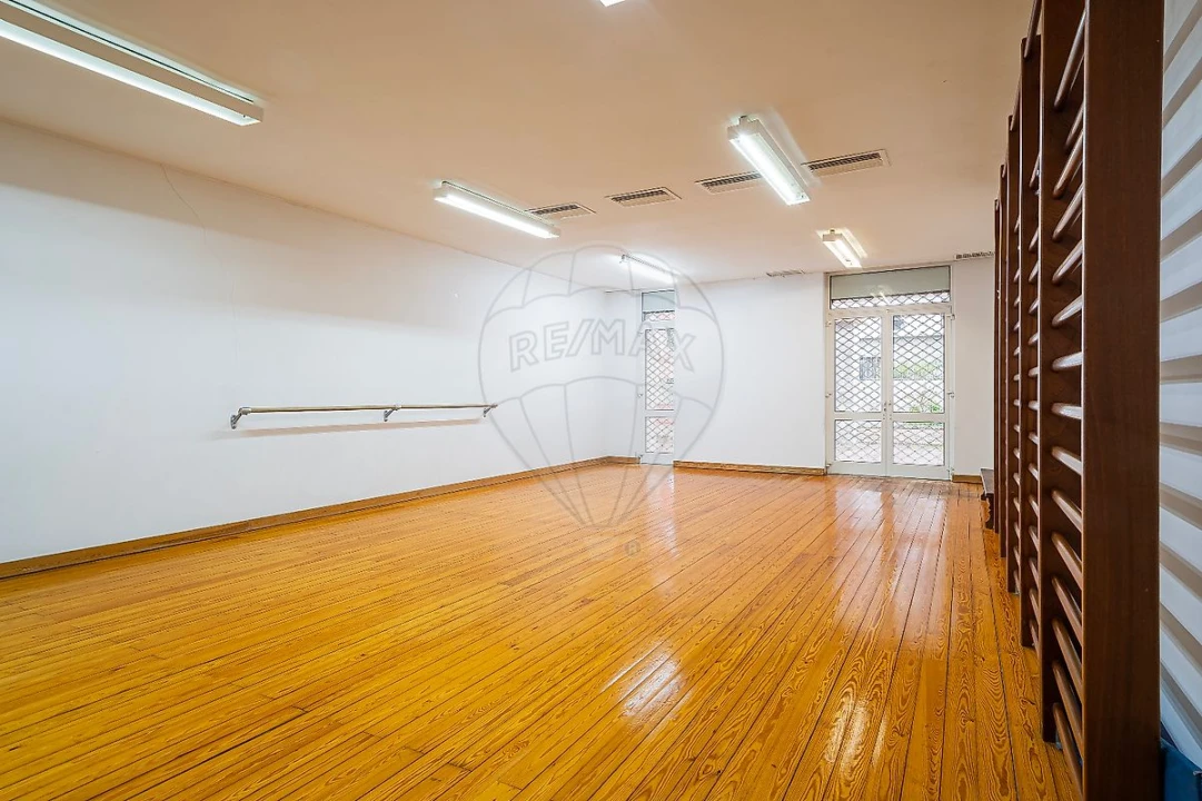 Apartamento T5 para Venda em Lumiar Foto 43