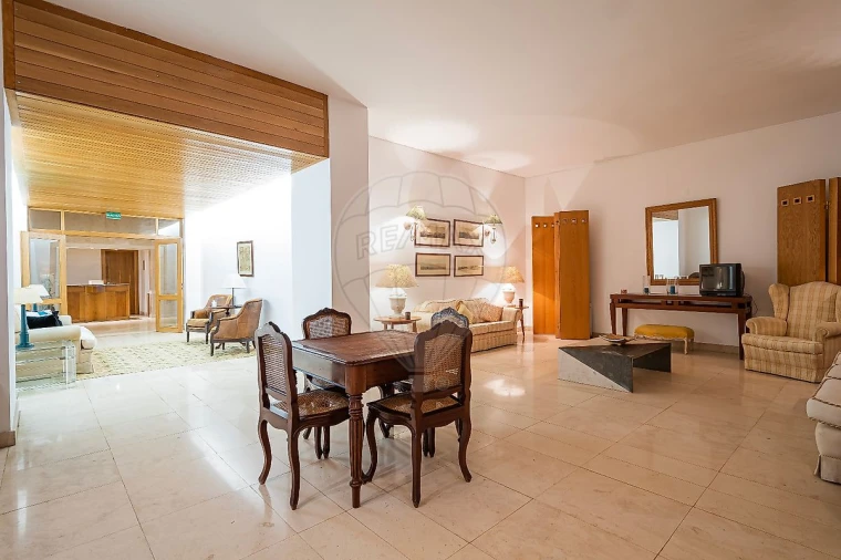 Apartamento T5 para Venda em Lumiar Foto 42