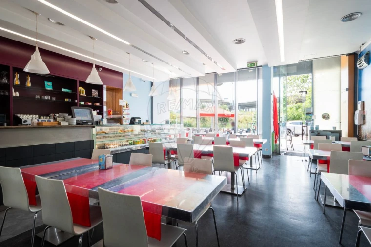 Loja para Venda em Parque das Nações Foto 6