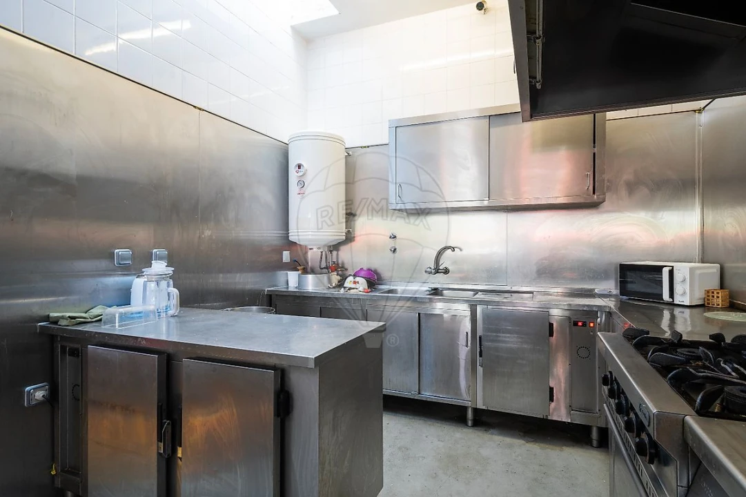 Loja para Venda em Parque das Nações Foto 11