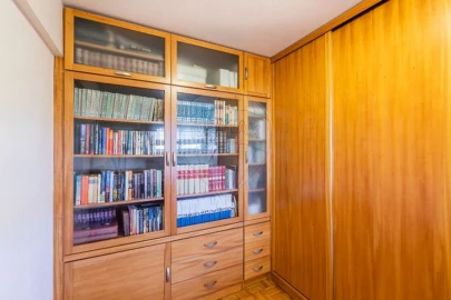 Apartamento T2 para Arrendamento em Carnide