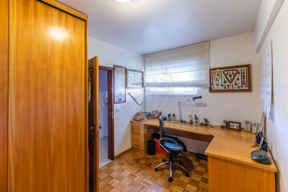 Apartamento T2 para Arrendamento em Carnide