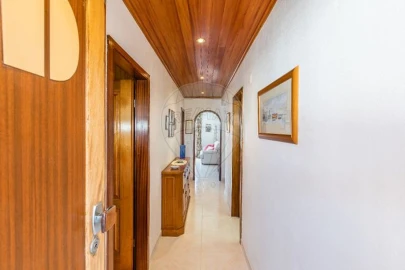 Apartamento T2 para Arrendamento em Carnide