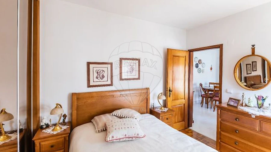 Apartamento T2 para Arrendamento em Carnide