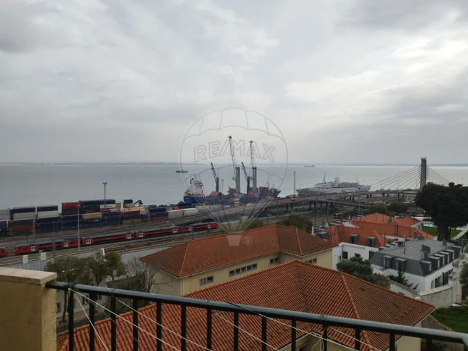 Apartamento T3 para Arrendamento em Penha de França Foto 10