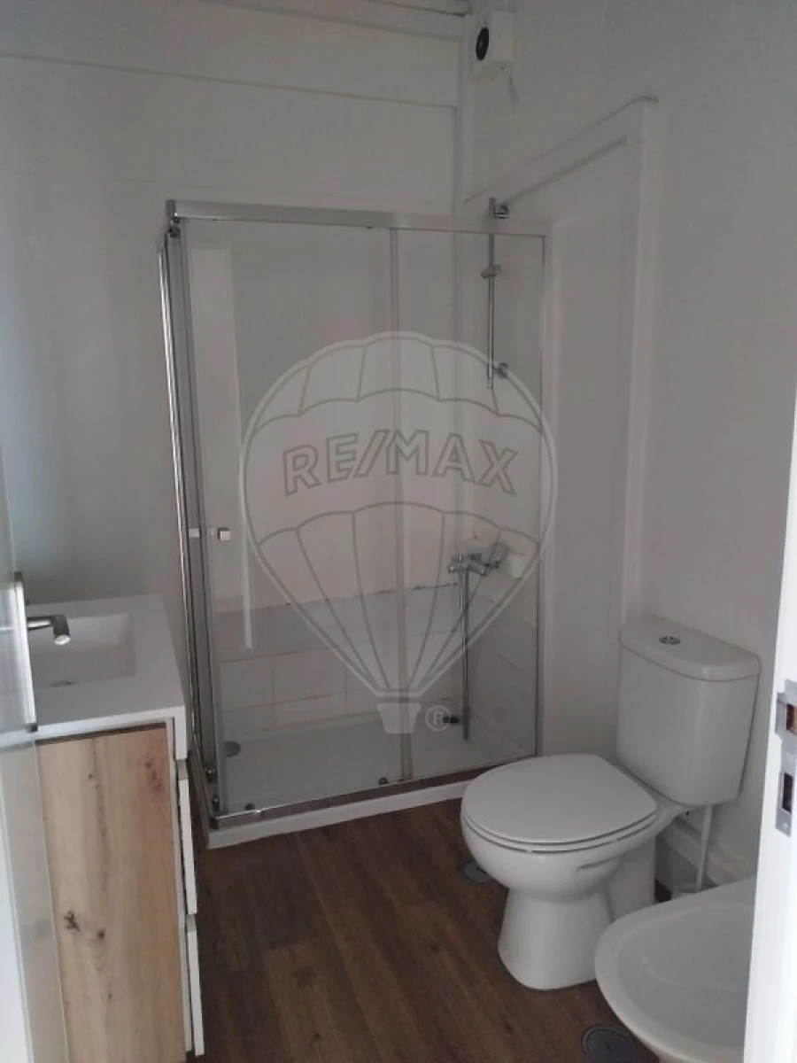 Apartamento T3 para Arrendamento em Penha de França Foto 13