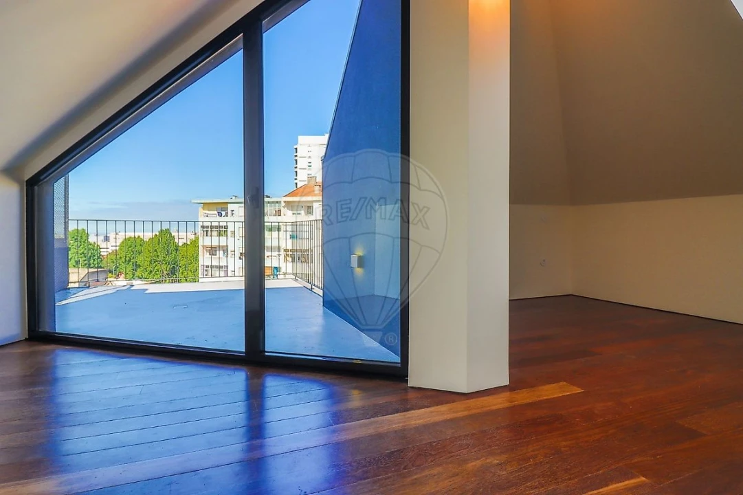 Apartamento T2 para Venda em Bonfim Foto 4