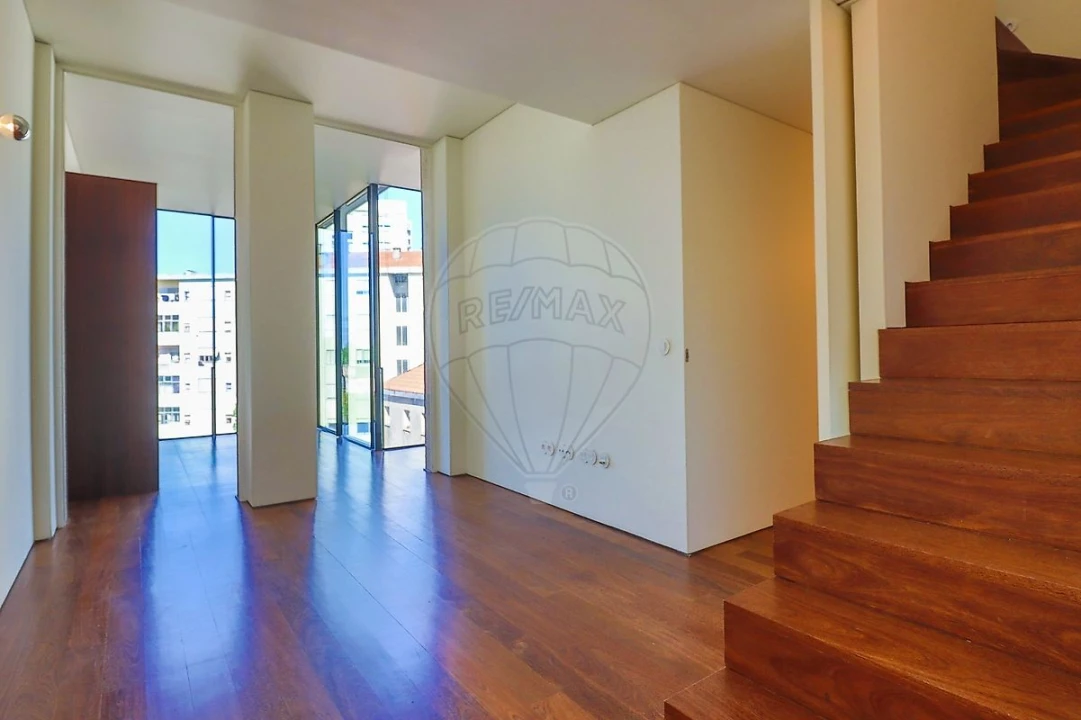 Apartamento T2 para Venda em Bonfim Foto 1