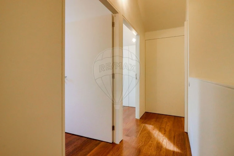 Apartamento T2 para Venda em Bonfim Foto 4