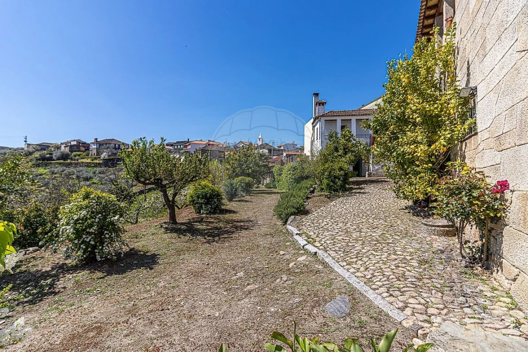 Quinta T0 para Venda em Noura e Palheiros Foto 24