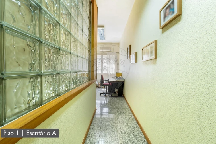 Prédio para Venda em Cedofeita, Santo Ildefonso, Sé, Miragaia, São Nicolau e Vitória Foto 14